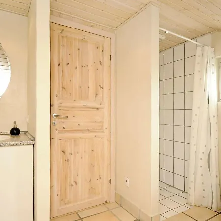Three-bedroom In 28 * Oksbol (Syddanmark)